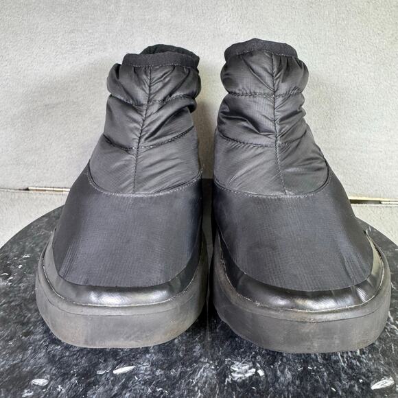 OOFOS Oomg Black Snow Bootie Women’s Size 7 US - Picture 2 of 8